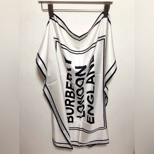 New Burberry silk scarf 90x90cm